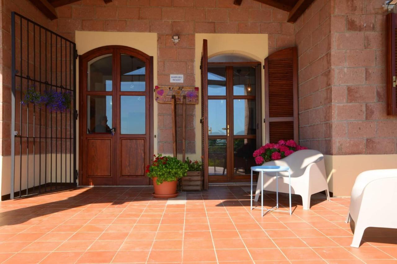 Marrubiu Resort Note Di Stelle Екстериор снимка