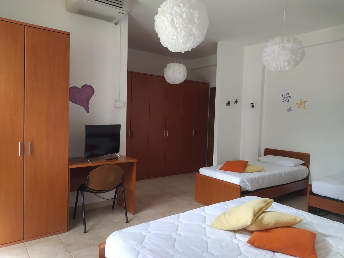 Marrubiu Resort Note Di Stelle Екстериор снимка