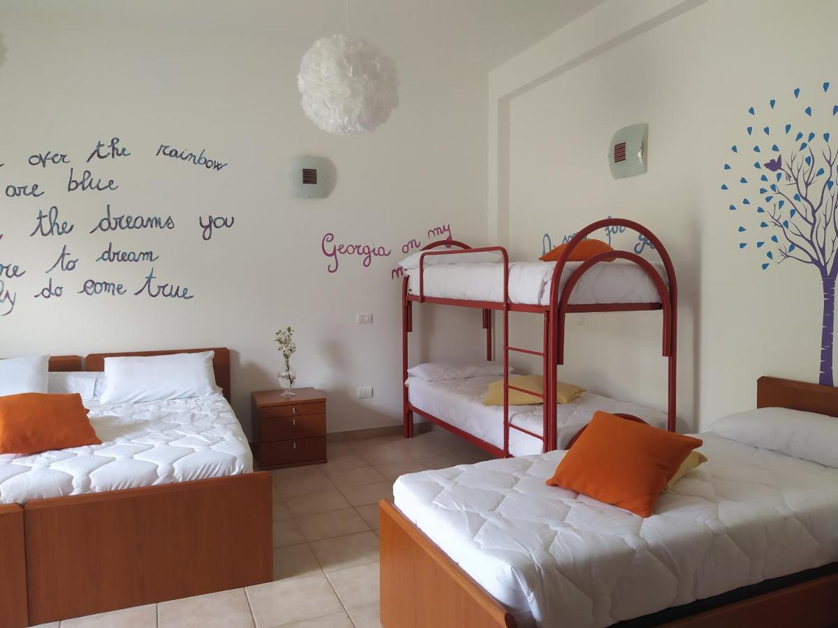 Marrubiu Resort Note Di Stelle Екстериор снимка
